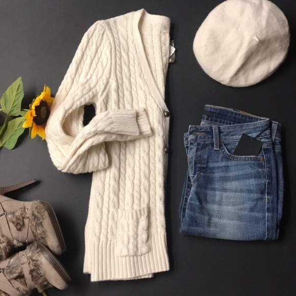 Zara Sweaters - ZARA KNIT CARDIGAN SWEATER IVORY WHITE